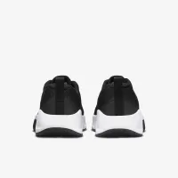Nike MC Trainer 3 жіноча для тренування Кросівки колір чорний