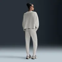 Nike 24.7 ImpossiblySoft женская Dri-FIT оверсайз Crew-Neck Top цвет коричневый