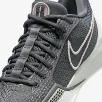Nike Sabrina 1 