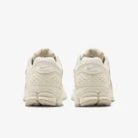 Nike Zoom Vomero 5 жіноча Кросівки колір коричневий