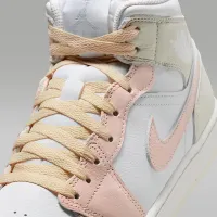 Nike Air Jordan 1 Mid SE чоловічі Кросівки колір білий