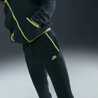 Nike Sportswear Club Fleece жіноча Mid-Rise Wide-Leg Cozy Pants колір зелений