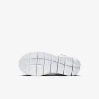 Nike Dynamo Free Little дитячі Кросівки колір білий