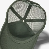 Nike Rise Cap Structuколір червоний Trucker Cap колір зелений