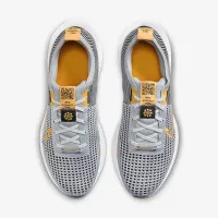 Nike Interact Run чоловічі Road Running Кросівки колір сірий