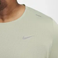Nike Rise 365 чоловічі Dri-FIT Short-Sleeve Running Top колір зелений