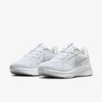 Nike Structure 25 жіноча Road Running Кросівки (Extra Wide) колір білий