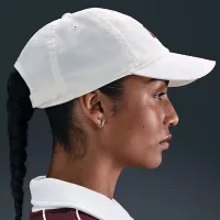 Nike Club Unstructuцвет красный Futura Wash Cap цвет белый