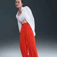 Nike 24.7 PerfectStretch женская Dri-FIT С высокой Талией Loose Wide-Leg Pants цвет красный