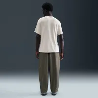 Nike Sportswear Premium Essentials чоловічі футболка колір сірий