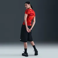 Nike Sportswear жіноча Slim футболка колір червоний