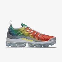 Nike Air VaporMax Plus чоловічі Кросівки колір білий