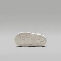 Nike Jordan 1 Low Alt SE Baby/Toddler Кроссовки цвет фиолетовый