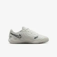 Nike Jr. Tiempo Pearl Legend 10 Academy Little/Big дитячі IC Soccer Кросівки колір білий