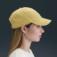 Nike Club Unstructuцвет красный Futura Wash Cap Yellow