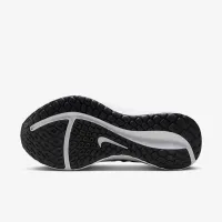 Nike Downshifter 13 жіноча Road Running Кросівки (Extra Wide) колір зелений