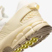 Nike Zoom Vomero Roam мужские Winterized Кроссовки цвет коричневый