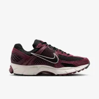 Nike Zoom Vomero 5 чоловічі Кросівки колір червоний