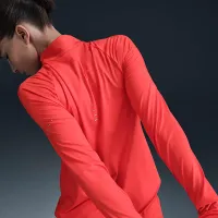 Nike Swift женская Dri-FIT UV 1/4-Zip Running Top цвет красный