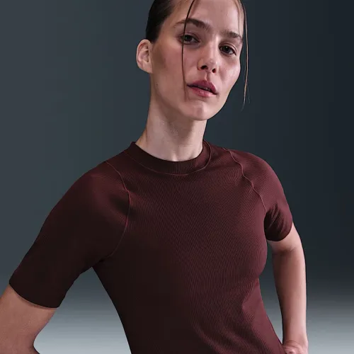 Nike Zenvy Rib женская Dri-FIT Short-Sleeve Top цвет красный