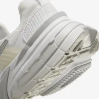 Nike V2K Run женская Кроссовки цвет белый
