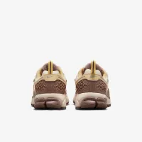 Nike Vomero 5 Big дитячі Кросівки колір коричневий