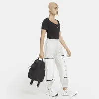 Nike Sportswear Futura Luxe женская Mini рюкзак (10L) цвет черный