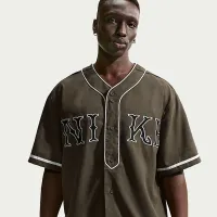 Nike Life мужские Short-Sleeve Vintage Sport Top цвет коричневый