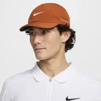 Nike Dri-FIT ADV Club Unstructuцвет красный Tennis Cap цвет коричневый