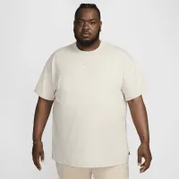 Nike Sportswear Premium Essentials чоловічі футболка колір коричневий