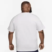 Nike Sportswear Premium Essentials чоловічі футболка колір коричневий