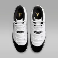 Nike Jordan 11 Mid TD чоловічі Football Cleats колір білий