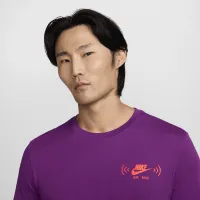 Nike Sportswear мужские футболка цвет фиолетовый