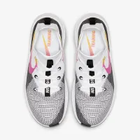 Nike Free TR 8 жіноча для тренування Кросівки колір чорний