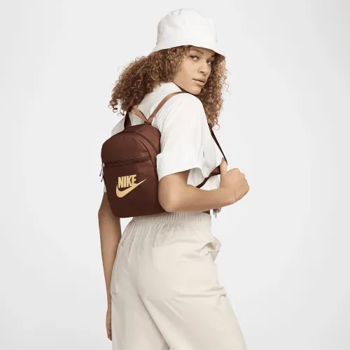 Nike Sportswear Futura 365 женская Mini рюкзак (6L) цвет коричневый