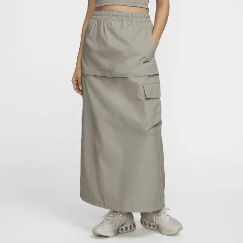 Nike Sportswear Essential жіноча Mid-Rise Woven Cargo Midi спідниця колір зелений