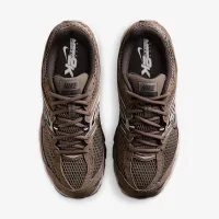 Nike Air Max Moto 2K чоловічі Кросівки колір коричневий