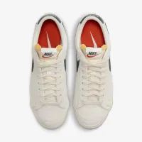 Nike Blazer Low '77 Vintage жіноча Кросівки колір сірий