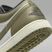 Nike Air Jordan 1 Low чоловічі Кросівки колір чорний