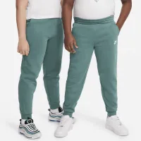 Nike Sportswear Club Fleece Big дитячі Joggers (Extended Size) колір зелений
