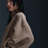 Nike 24.7 ImpossiblySoft жіноча Dri-FIT оверсайз 1/2-Zip Top колір коричневий