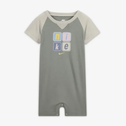 Nike Baby (0-9M) Short Romper цвет зеленый