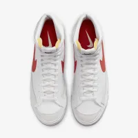 Nike Blazer Mid '77 Vintage чоловічі Кросівки колір білий