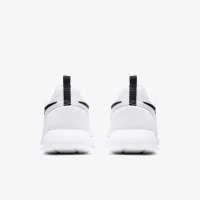 Nike Roshe One женская Shoe цвет белый