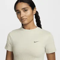 Nike Running Division жіноча Dri-FIT ADV Short-Sleeve Running Top колір зелений