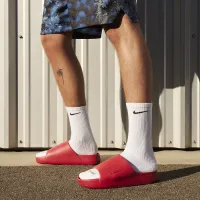 Nike Calm чоловічі Slides колір червоний