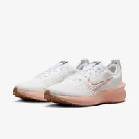 Nike Interact Run жіноча Road Running Кросівки колір білий