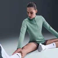Nike One жіноча Therma-FIT 1/2-Zip Mid Layer колір зелений