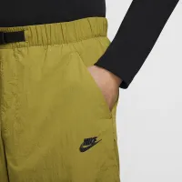 Nike Tech чоловічі Woven Cargo Pants колір зелений