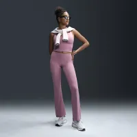 Nike Alate жіноча Medium-Support Padded Sports Bra Tank Top колір фіолетовий